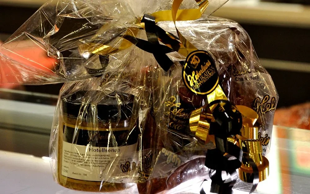 Cellofanpaket med charkuterier från Heberleins